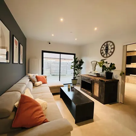 Homestay The Share House Tille